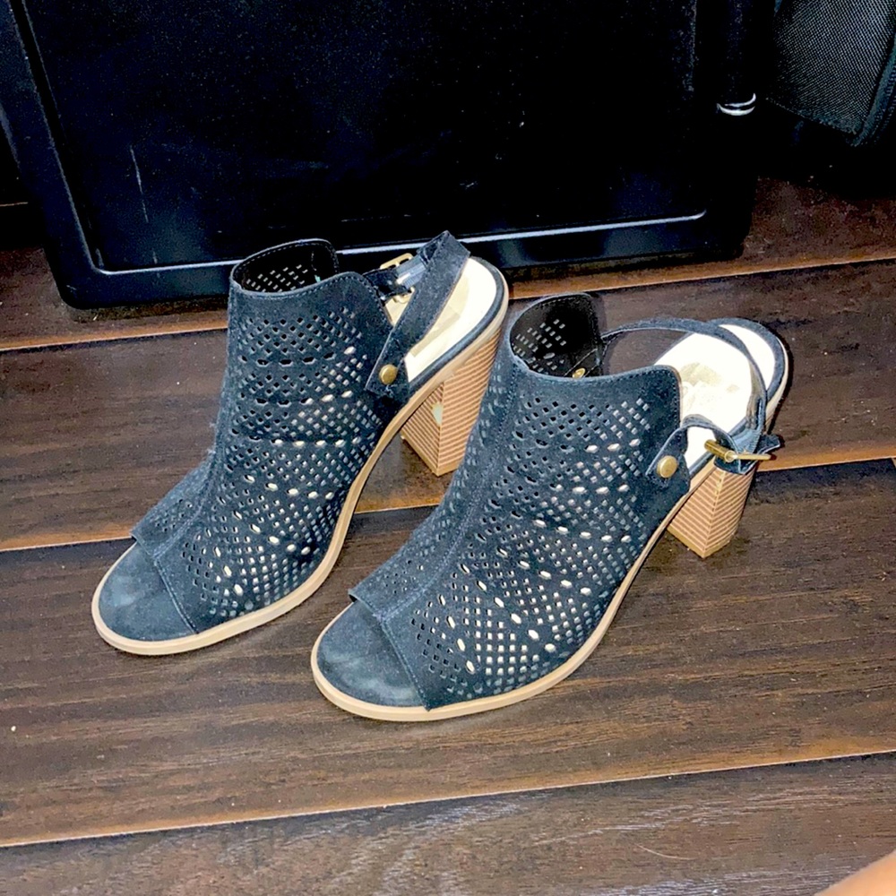 Size 8 1/2 Black Suede Used Shoes